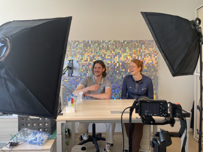 CRC1411 shares its outreach activities with teachers